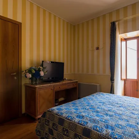 Hotel Porta Del Sole Soiano Del Lago